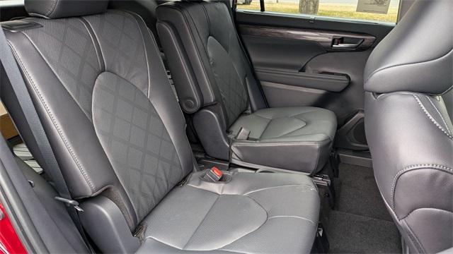new 2026 Toyota Highlander car, priced at $56,817