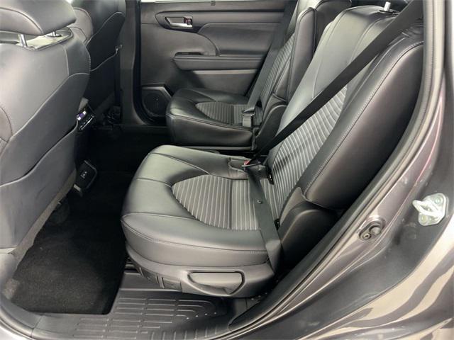 used 2023 Toyota Highlander car, priced at $39,911