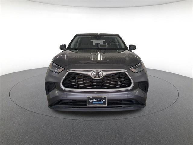used 2023 Toyota Highlander car, priced at $29,311