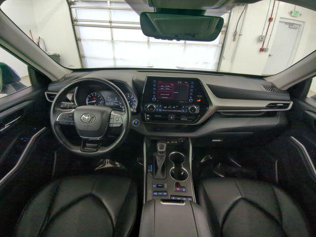 used 2021 Toyota Highlander car, priced at $30,911