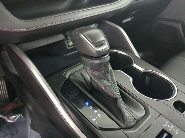 used 2021 Toyota Highlander car, priced at $30,911