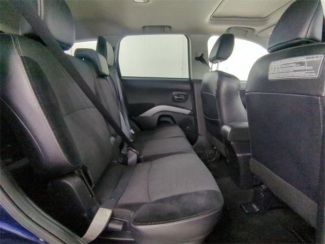 used 2011 Mitsubishi Outlander car, priced at $9,500