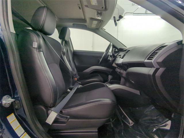 used 2011 Mitsubishi Outlander car, priced at $9,500