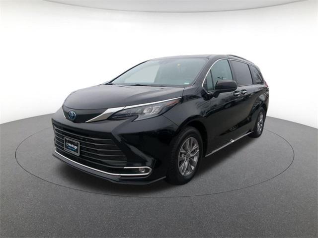 used 2024 Toyota Sienna car, priced at $37,750