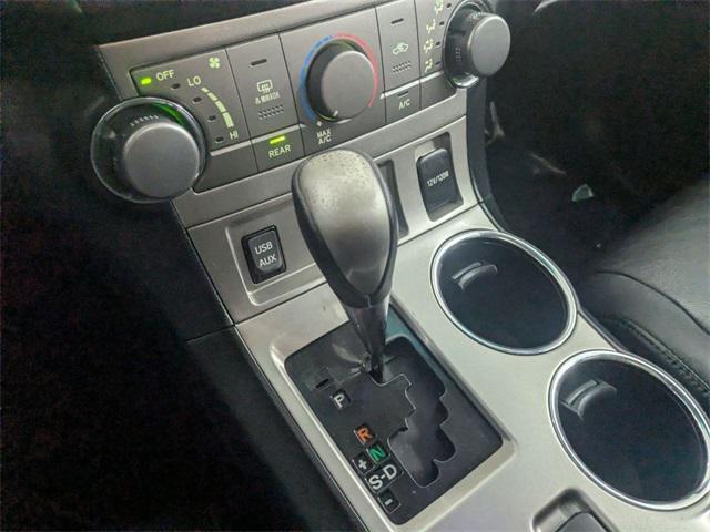 used 2012 Toyota Highlander car, priced at $15,500