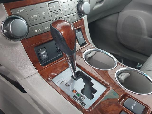 used 2011 Toyota Highlander car, priced at $14,000