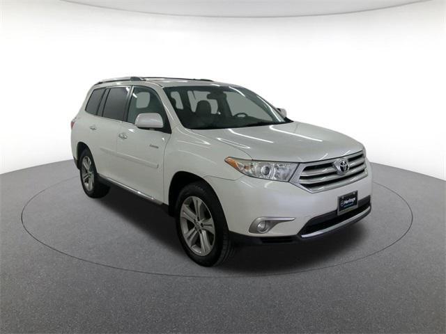 used 2011 Toyota Highlander car, priced at $14,000