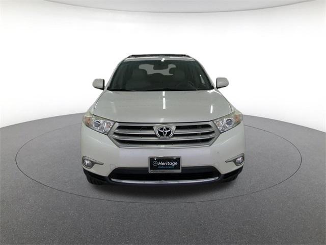 used 2011 Toyota Highlander car, priced at $14,000