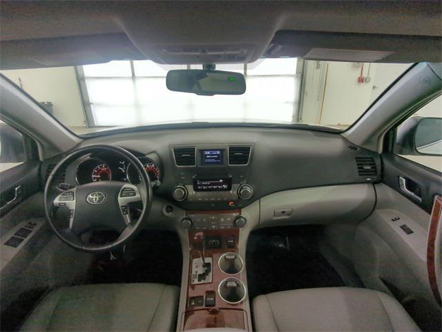 used 2011 Toyota Highlander car, priced at $14,000