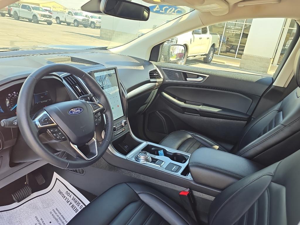used 2024 Ford Edge car, priced at $27,995
