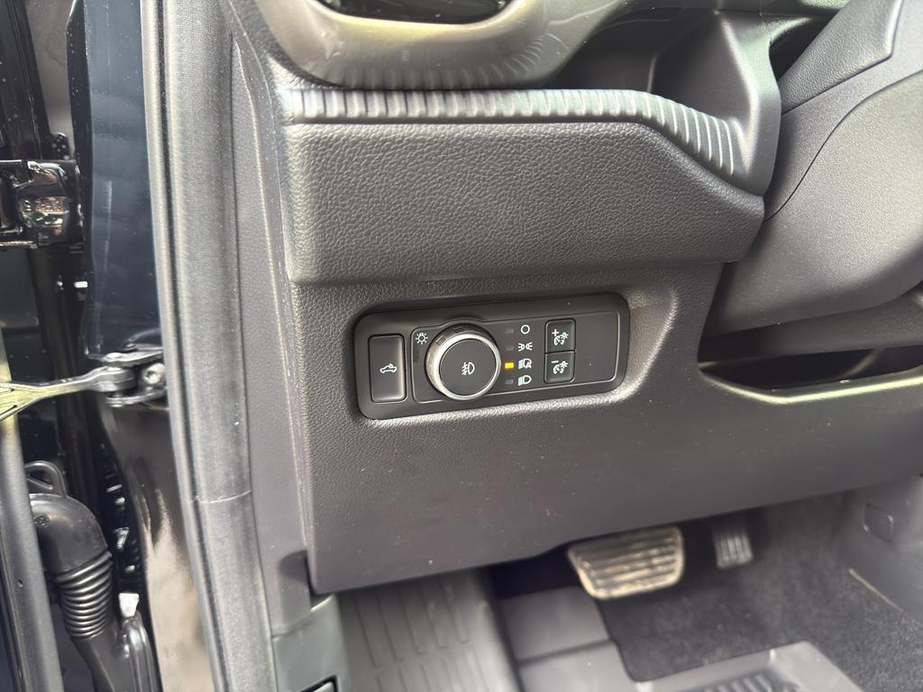 new 2025 Ford Ranger car, priced at $40,995