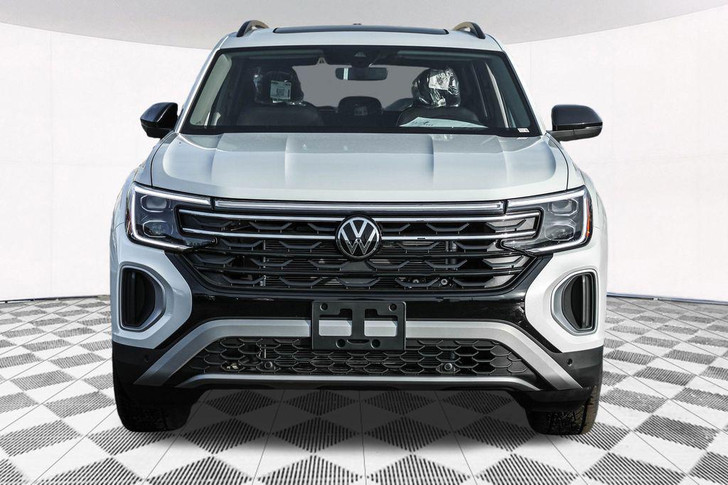 new 2026 Volkswagen Atlas car, priced at $48,375