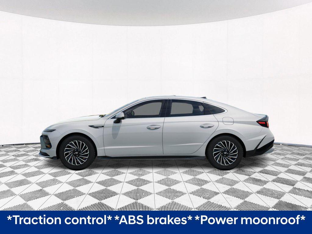 new 2026 Hyundai Sonata Hybrid car, priced at $32,500