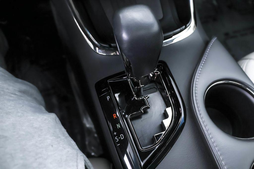 used 2016 Toyota Avalon Hybrid car, priced at $15,667