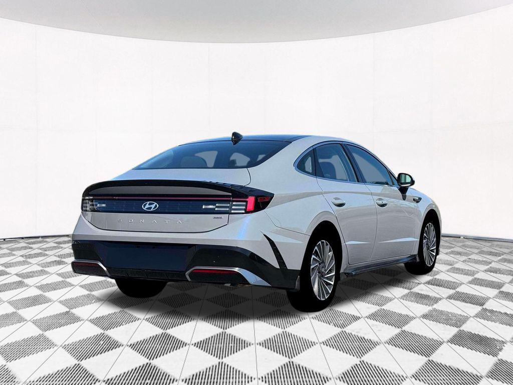 new 2026 Hyundai Sonata Hybrid car, priced at $32,053