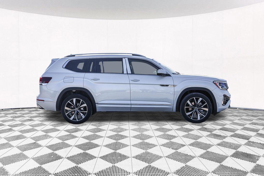new 2026 Volkswagen Atlas car, priced at $52,118