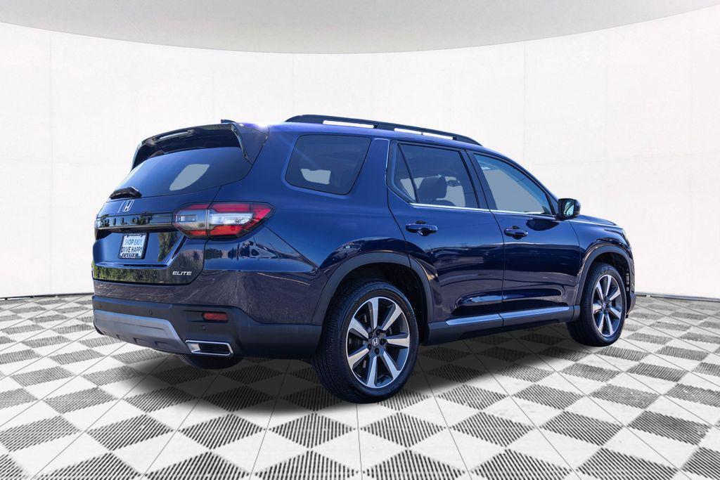 used 2023 Honda Pilot car, priced at $37,979
