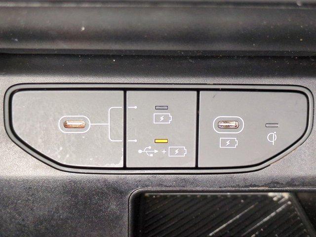 used 2025 Kia Sorento Hybrid car, priced at $32,100