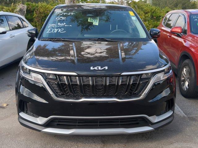 used 2024 Kia Carnival car, priced at $30,700