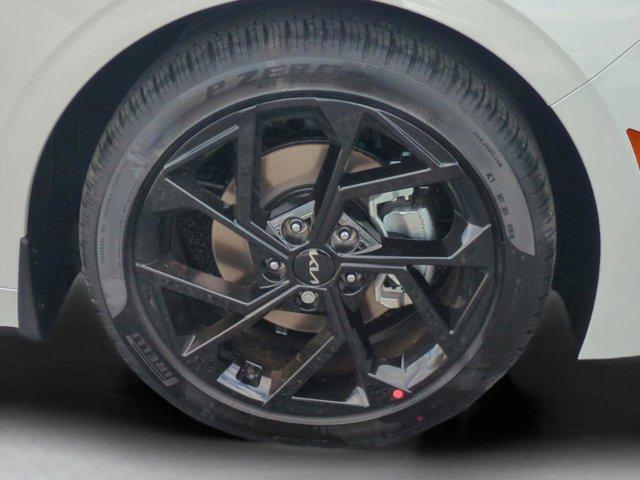 new 2026 Kia K5 car, priced at $30,620