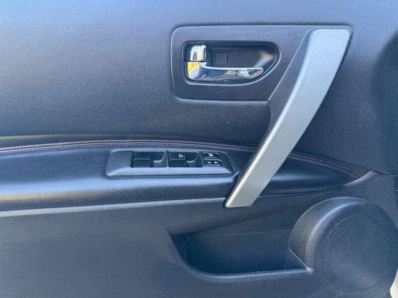 used 2010 Nissan Rogue car, priced at $7,988