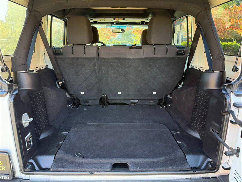 used 2015 Jeep Wrangler Unlimited car, priced at $20,988