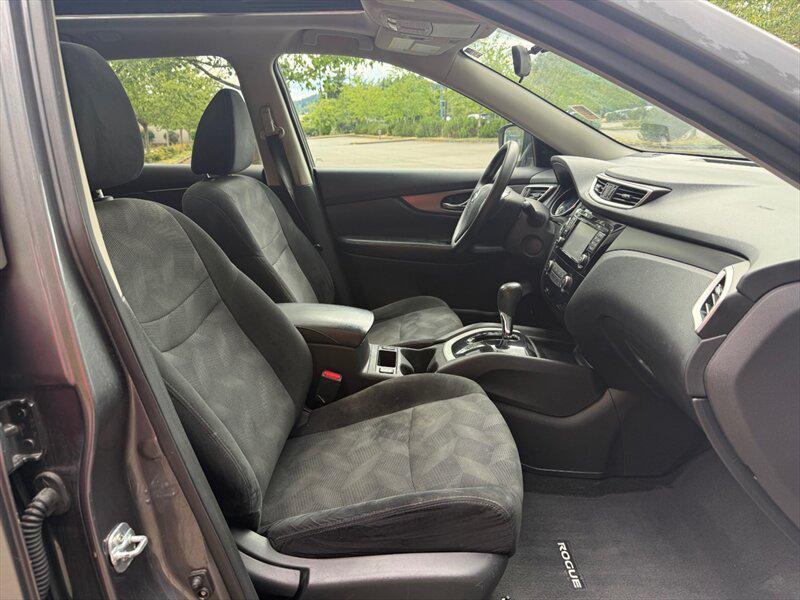 used 2016 Nissan Rogue car, priced at $15,988
