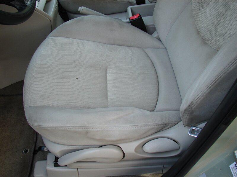 used 2008 Mazda Mazda5 car, priced at $6,984