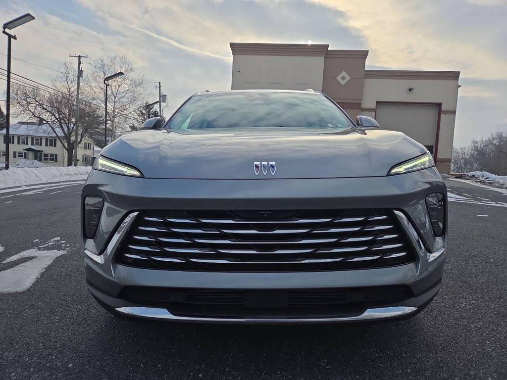 used 2024 Buick Envision car, priced at $21,500