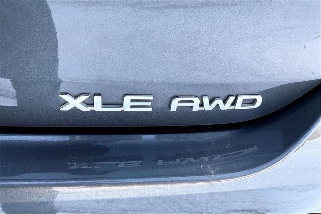 used 2023 Toyota Highlander car, priced at $36,591