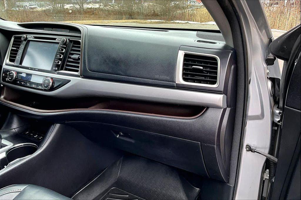 used 2016 Toyota Highlander car, priced at $15,991