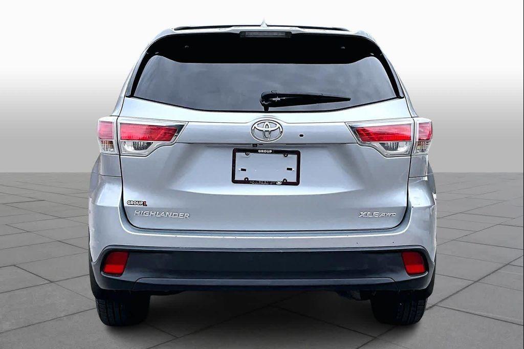 used 2016 Toyota Highlander car, priced at $15,991