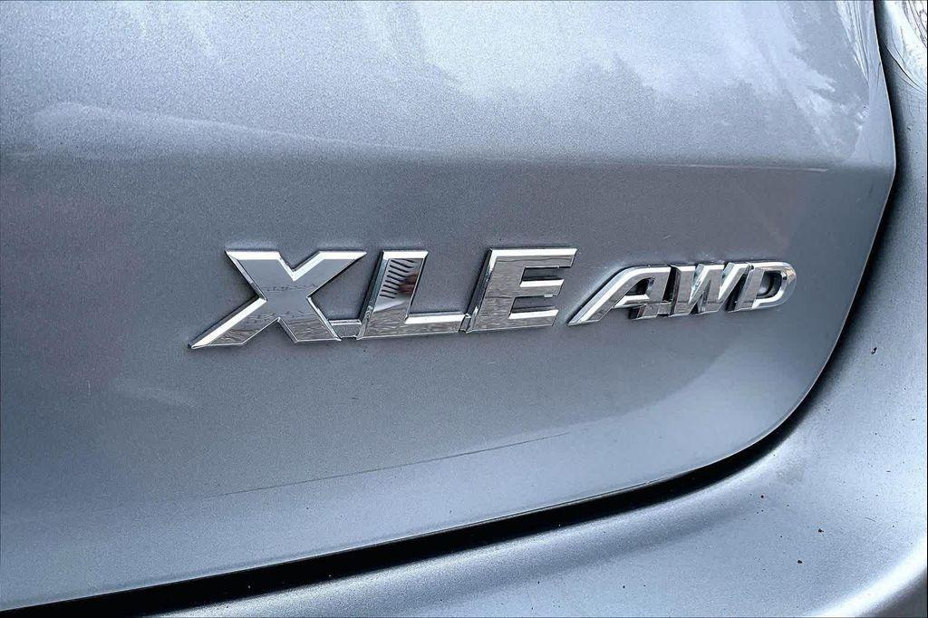 used 2016 Toyota Highlander car, priced at $15,991