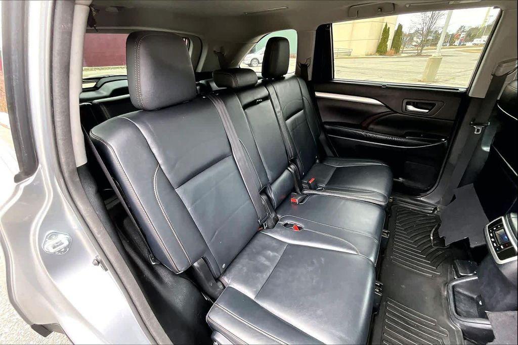 used 2016 Toyota Highlander car, priced at $15,991
