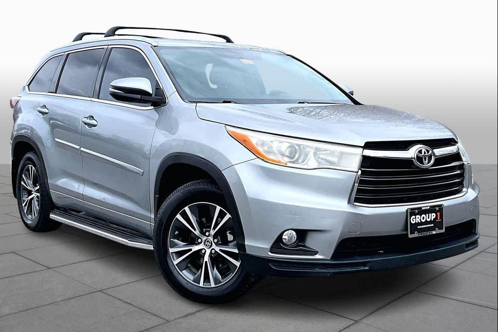 used 2016 Toyota Highlander car, priced at $15,991