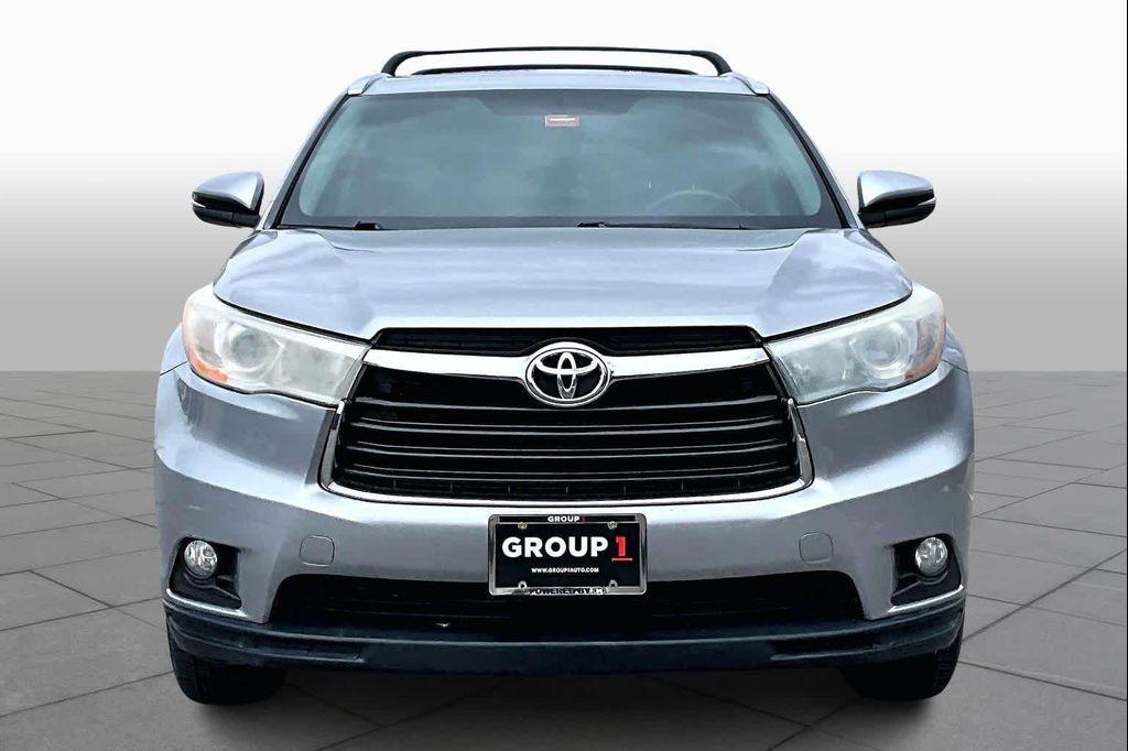 used 2016 Toyota Highlander car, priced at $15,991