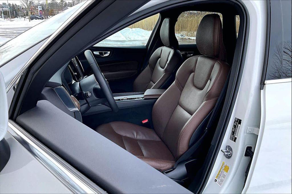 used 2022 Volvo XC60 car, priced at $29,991