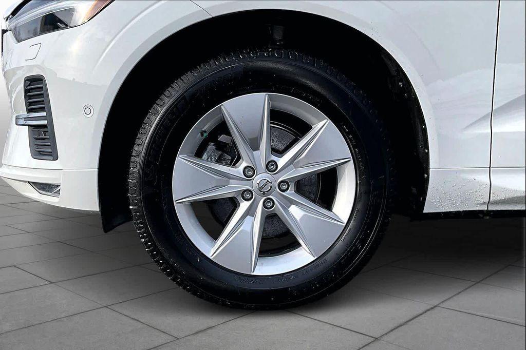used 2022 Volvo XC60 car, priced at $29,991