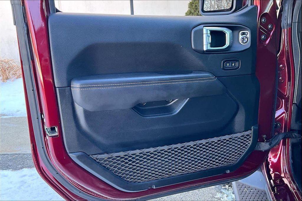 used 2021 Jeep Wrangler Unlimited car, priced at $29,991