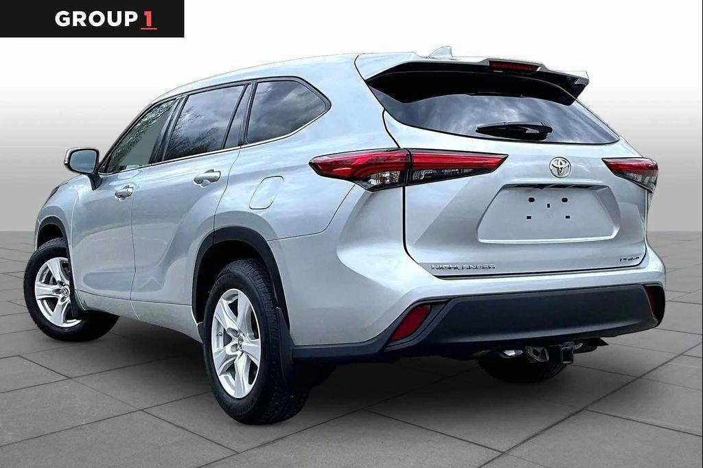 used 2021 Toyota Highlander car, priced at $29,979