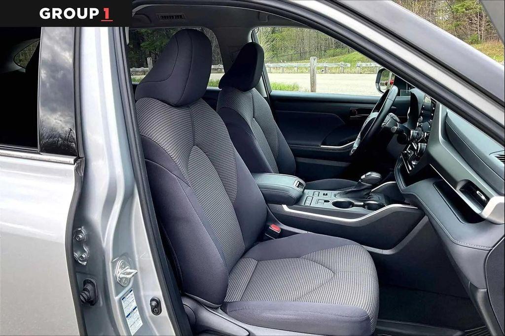 used 2021 Toyota Highlander car, priced at $29,979