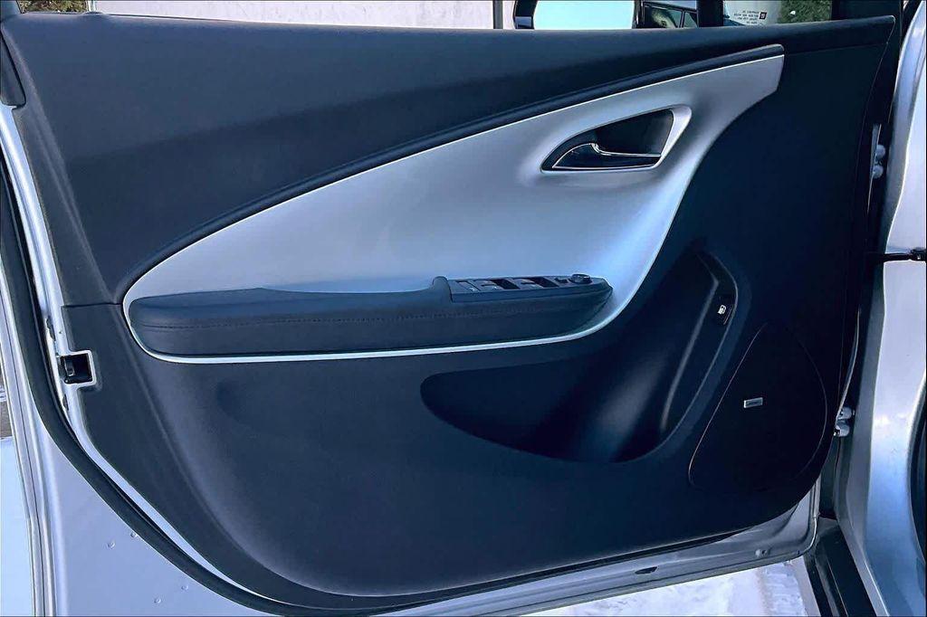 used 2015 Chevrolet Volt car, priced at $10,991