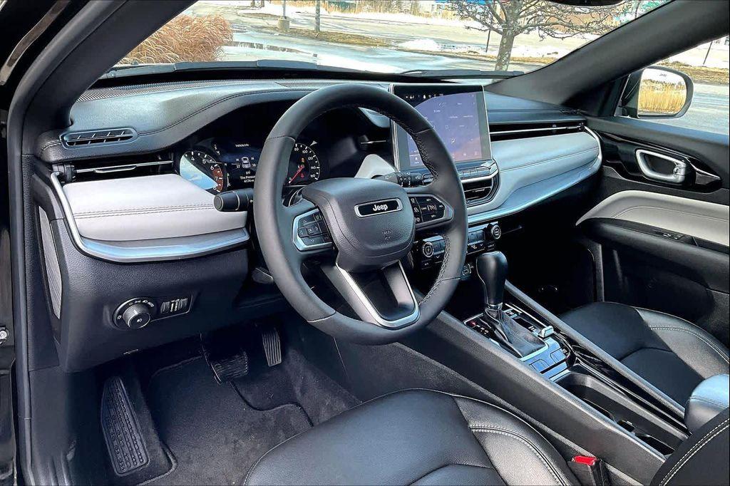 used 2025 Jeep Compass car, priced at $29,991