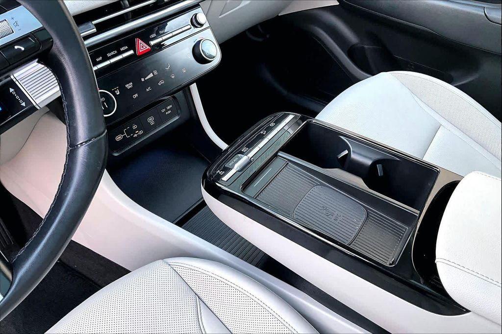 used 2025 Hyundai TUCSON Hybrid car, priced at $29,991