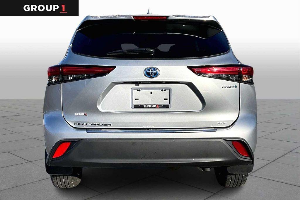 used 2021 Toyota Highlander Hybrid car, priced at $34,491