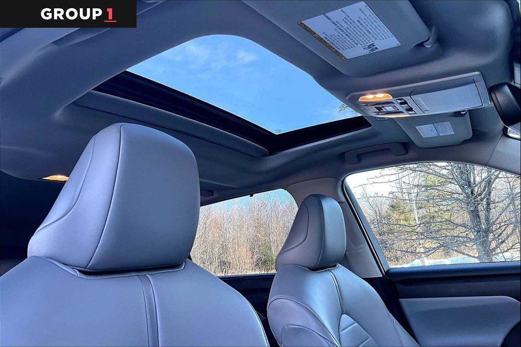 used 2021 Toyota Highlander Hybrid car, priced at $34,491