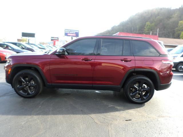 used 2023 Jeep Grand Cherokee car, priced at $33,995