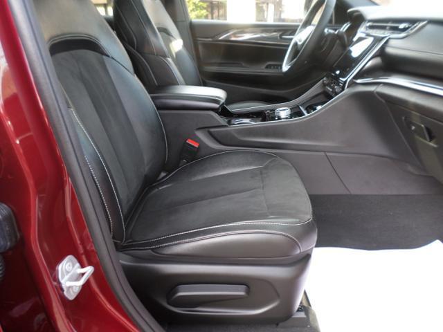 used 2023 Jeep Grand Cherokee L car, priced at $33,995