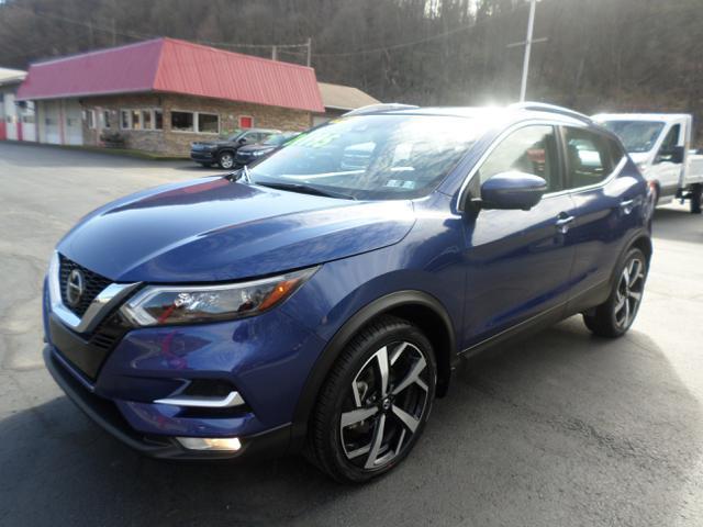 used 2022 Nissan Rogue Sport car, priced at $24,995