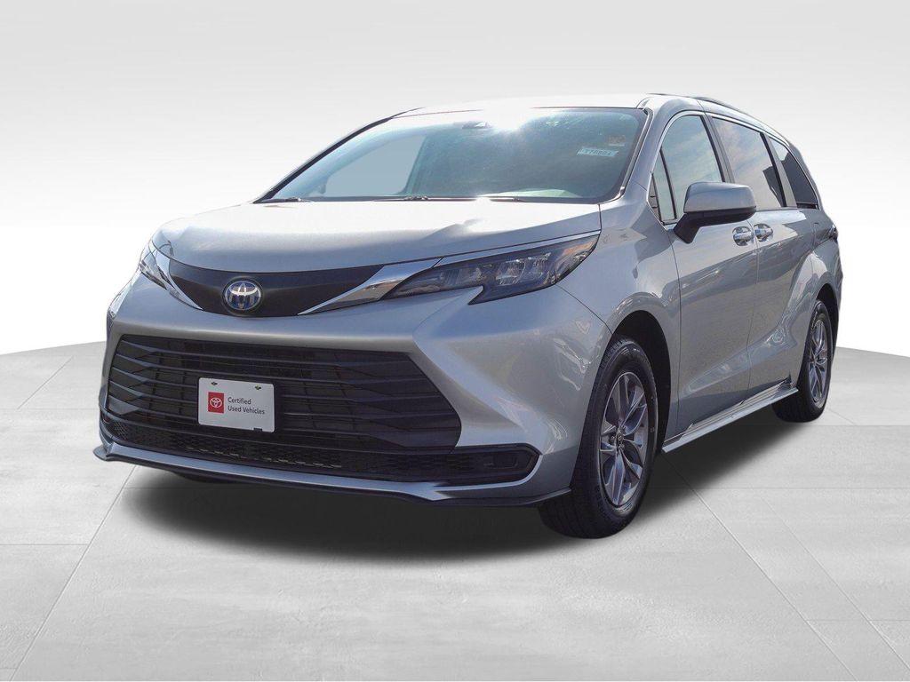 used 2024 Toyota Sienna car, priced at $35,986